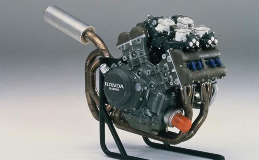 Honda V8 Engine 2023